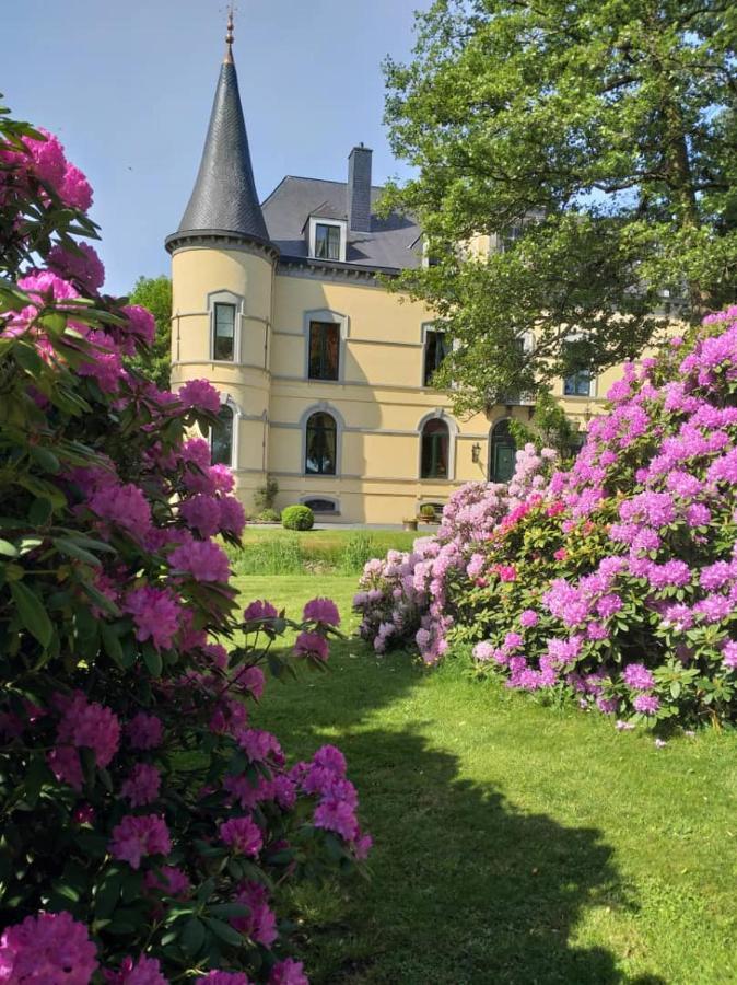 Chateau Les Tourelles Bertrix Buitenkant foto