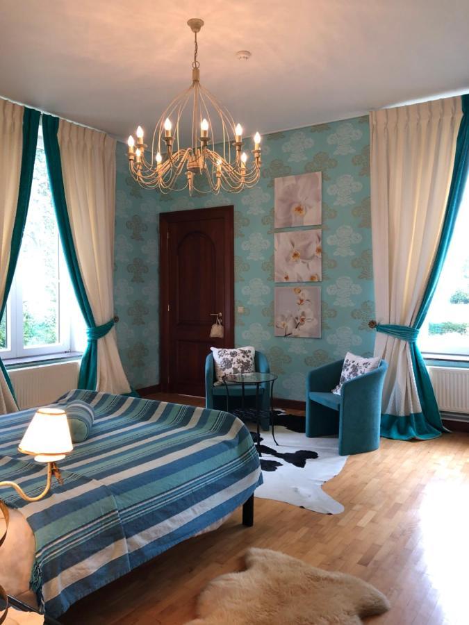 Chateau Les Tourelles Bertrix Buitenkant foto